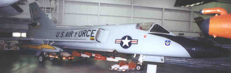 AIM-4 Display 580787